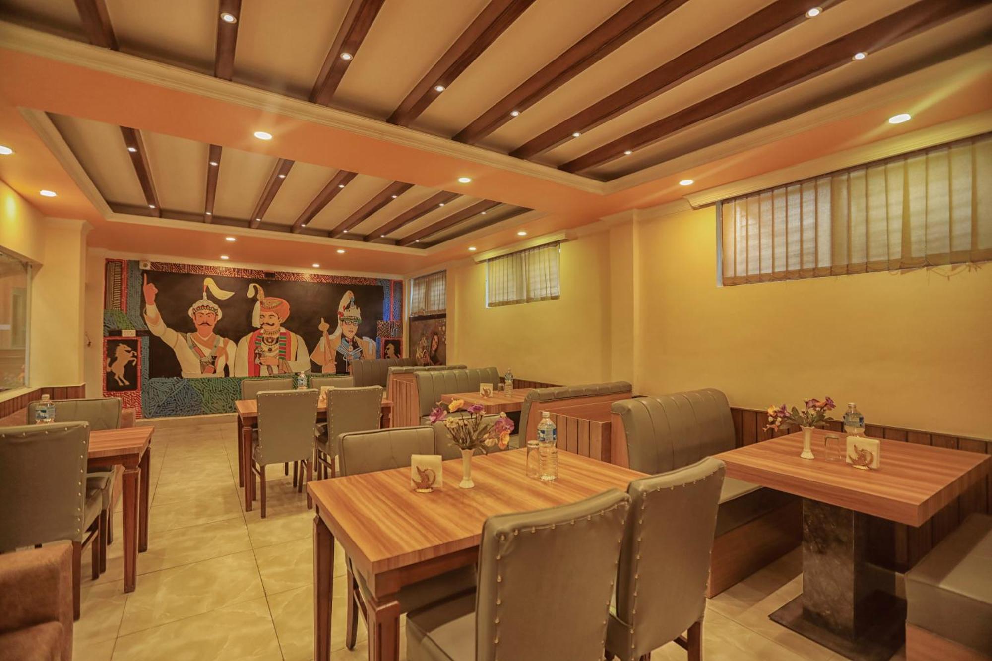 Royal Kings Hotel Kathmandu Ngoại thất bức ảnh