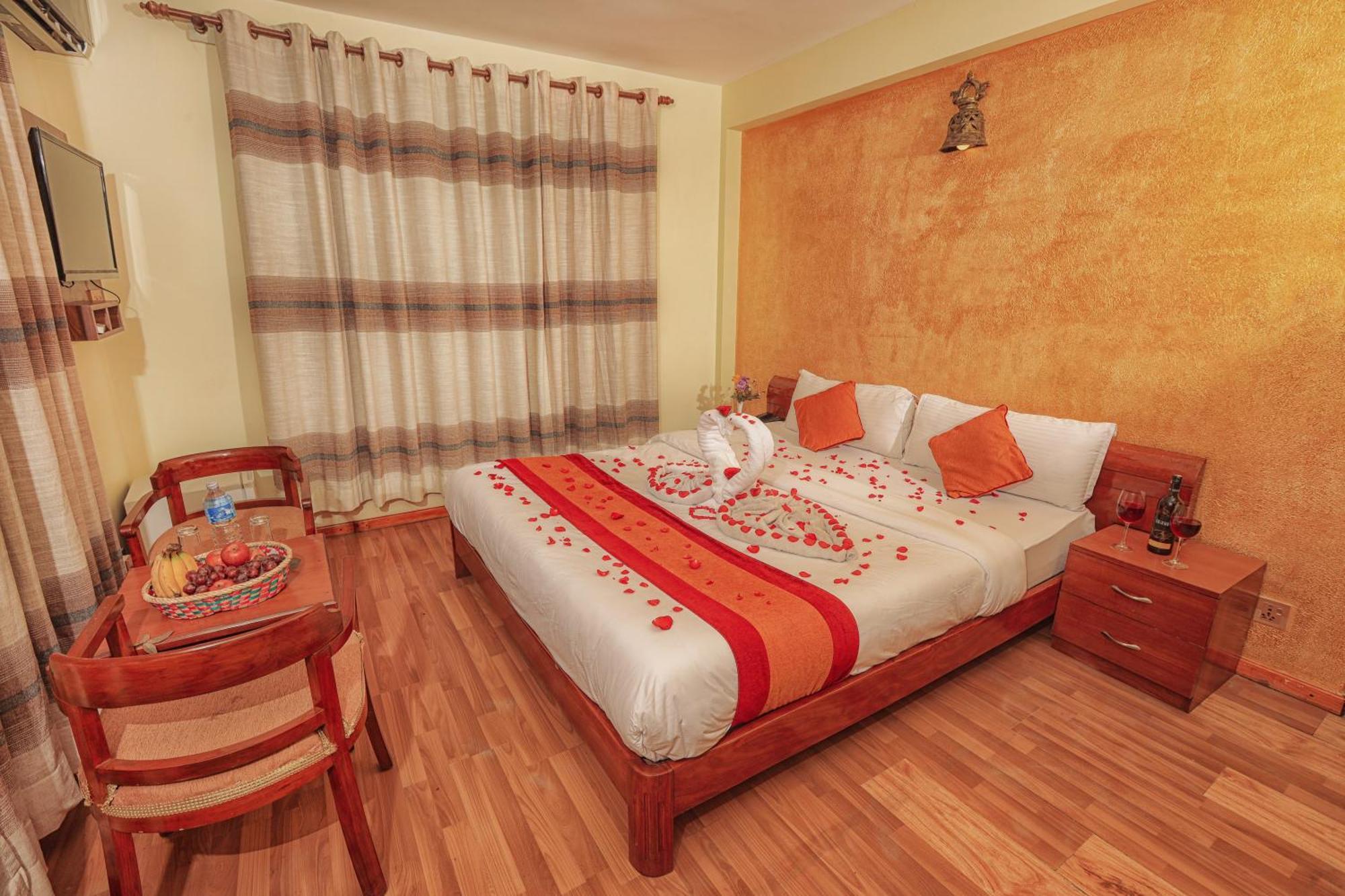 Royal Kings Hotel Kathmandu Ngoại thất bức ảnh